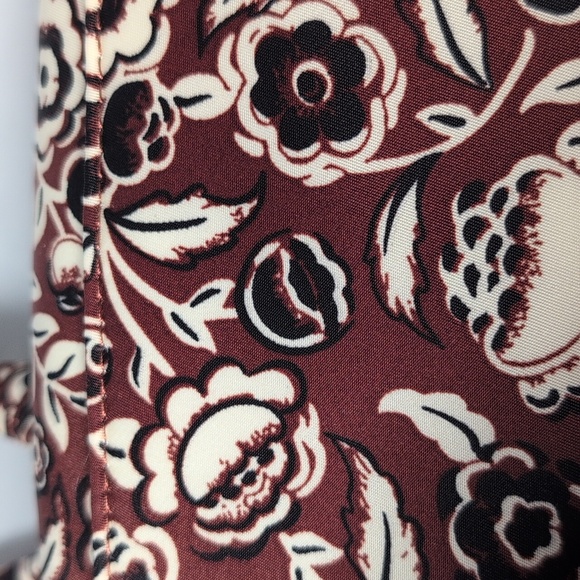 Vera Bradley Wildwood Wallet Crossbody in Bubby Flowers Cinnamon NWT - Picture 9 of 9